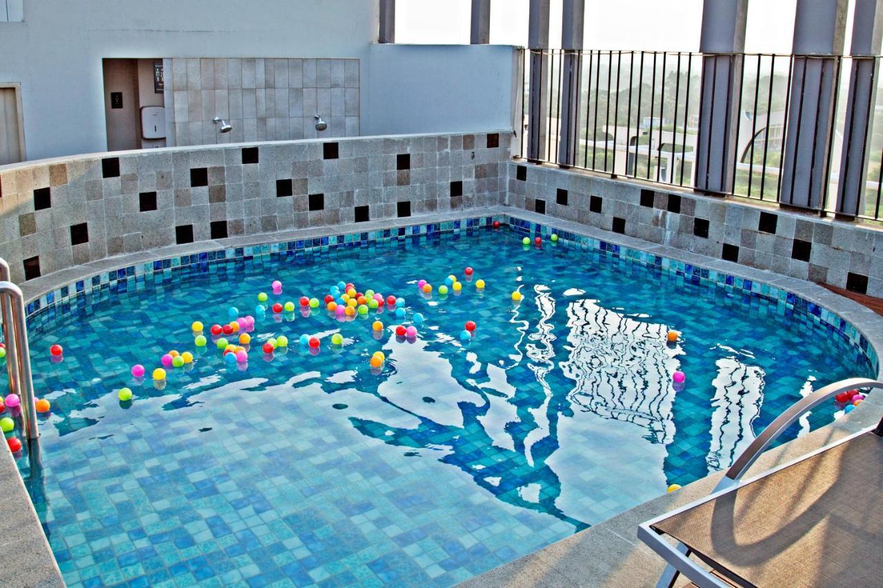 Swiss-Belinn Cikarang Dış mekan fotoğraf