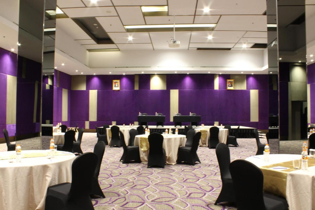Swiss-Belinn Cikarang Dış mekan fotoğraf